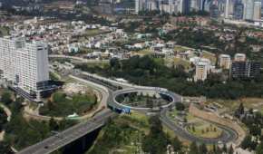 Dicha vialidad también conecta con la Autopista Urbana Sur y con la Caseta México–Cuernavaca