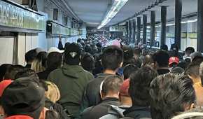 Es martes de caos en el transporte público