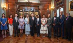 El Presidente sostuvo una reunión con los consejeros del INE