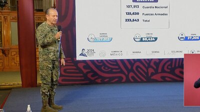 Los militares y guardias fueron desplegados para proteger el proceso