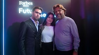 Saturación de información por IA exige criterio para tomar decisiones