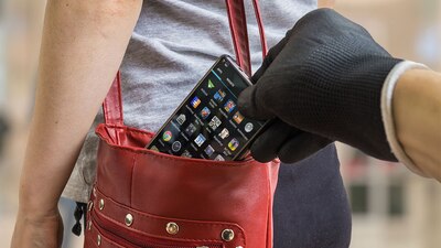 Te decimos qué hacer para eliminar la información que contiene tu celular