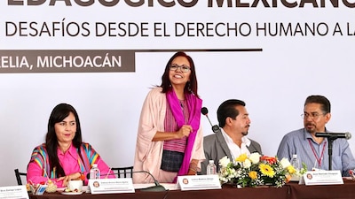 La funcionaria destacó que los libros ya están en los almacenes