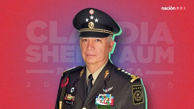 Egresó del Heroico Colegio Militar como subteniente de Caballería