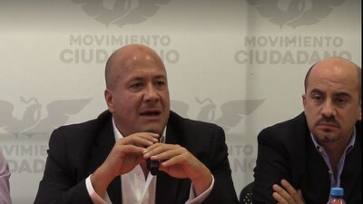 Explicó que no se trata de una renuncia al partido ya que nunca fue parte de él