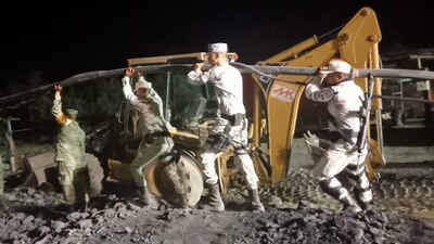 Las labores empezaron desde las 20:00 horas de este miércoles.