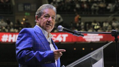 Reconoció que tras 47 años de trayectoria aspiraba a ser candidato a gobernador