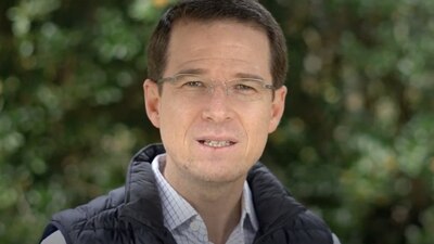 El excandidato presidencial asegura que es un perseguido político