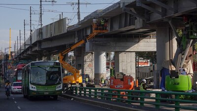 Vendedores piden ayuda económica, pues aseguran que sus clientes se han ido ante el caos por las reparaciones.