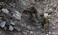 Suman casi 3 mil muertos tras terremotos en Venezuela y más de 16 mil heridos