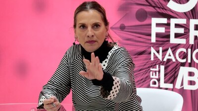 La escritora celebró el respeto a la diversidad sexual