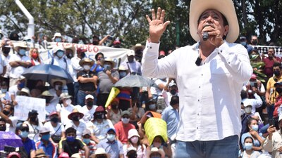 El exgobernador espera llegar a las 7 de la noche a la Cámara de Diputados dónde habrá una verbena