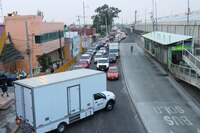 ¡Colapso total! Cumple 27 horas bloqueo de trabajadores de Ecatepec