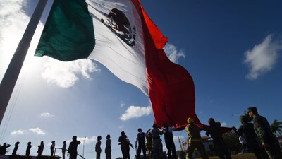 Has sanciones por alterar o modificar nuestra bandera