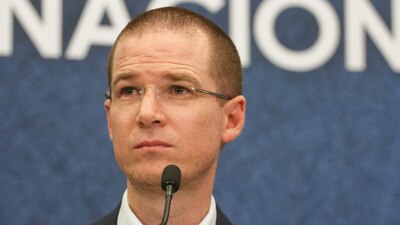 El dirigente dijo que lo advirtieron con difundir información supuestamente falsa sobre un incremento en su patrimonio