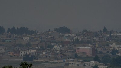 A fin de reducir los contaminantes, se determinó ampliar el programa Hoy No Circula para mañana