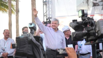 El presidente electo tuvo un momento difícil en su gira de agradecimiento