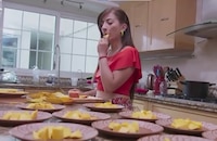 ¡Tómala! La Rosa de Guadalupe crea 'Lady Mangos' y te decimos de qué trata