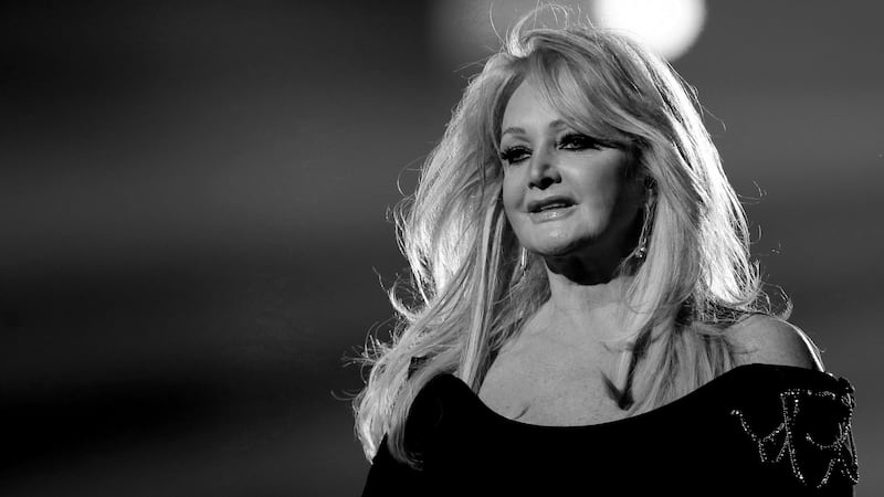 Fallece Bonnie Tyler, famosa cantante que lideró la lista de éxitos con ‘Total Eclipse of the Heart’