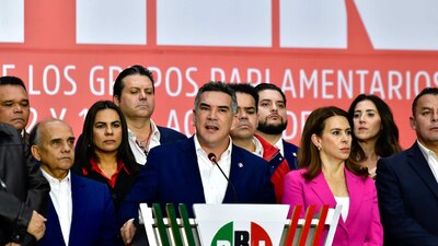 El presidente del partido ofreció una conferencia de prensa