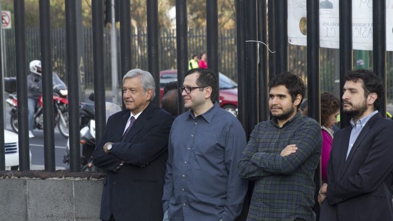 Circula documento con presunto amparo para hijos de AMLO y supuestos ligados a red de huachicol