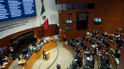 Fue avalada por 93 votos a favor, 35 en contra y 3 abstenciones. Ahora, la minuta fue enviada a congresos locales