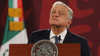 López Obrador aseguró que Petro enfrenta una "guerra sucia" en Colombia