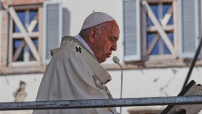 El máximo jerarca de la Iglesia católica recordó que la Iglesia siempre ha aceptado el placer simple y humano