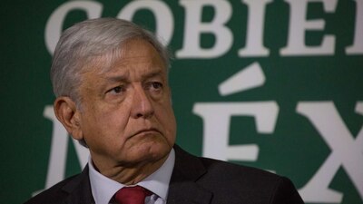 No hay lesionados en el percance sufrido por un carro de la caravana del presidente