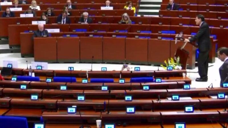 “México vive un momento de democracia excepcional”, dice Noroña en el Parlamento Europeo