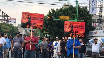 AMLO ha sido blanco de críticas que lo comparan con el expresidente de Venezuela