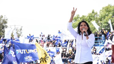 La candidata que busca continuar gobernando a la CDMX con el PRD y con el PAN y MC