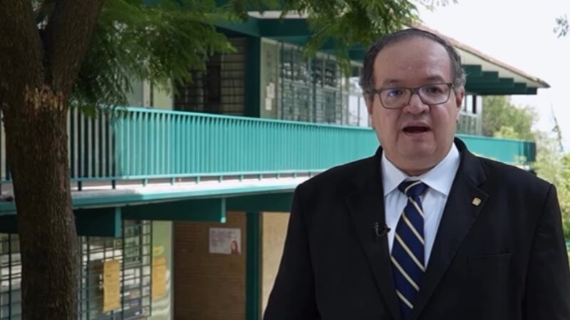 “La UNAM está de luto”: rector Lomelí promete revisar seguridad tras asesinato en CCH Sur