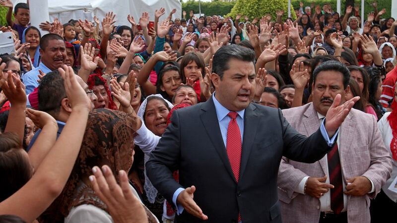 Naasón y ese ómnibus poco laico llamado Morena