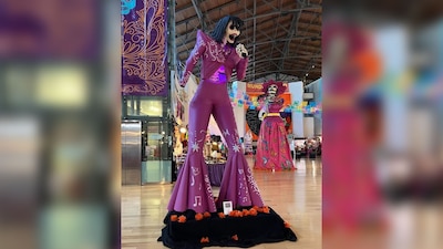 La escultura está exhibida en la Feria Estatal de Texas