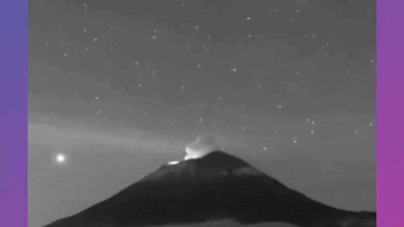 ¿OVNIs en el Popocatépetl? Captan objetos luminosos cerca del cráter