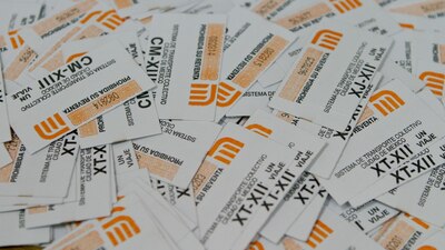 Actualmente cuesta cinco pesos; en sus historia se han elevado 11 veces