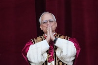 Vaticano informa que concluyó con éxito operación para extirpar nódulo pulmonar al Papa