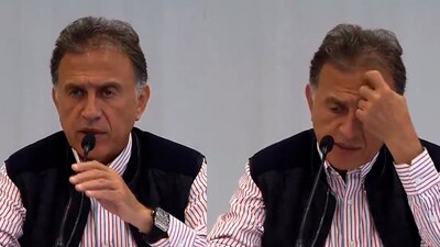 El gobernador de Veracruz se quitó un reloj durante una conferencia.