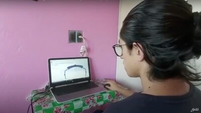 Estudiantes de la FES-Aragón utilizan impresoras 3D para fabricar caretas