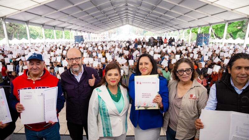 Clara Brugada presenta medidas para combatir el despojo de viviendas en CDMX