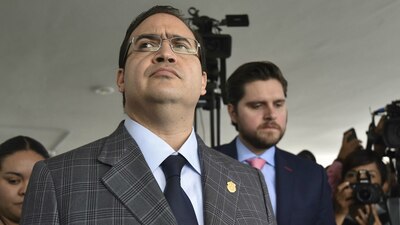 Este jueves termina el sexenio del gobernador con licencia pero él se encuentra prófugo