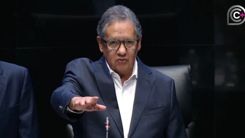 Higinio Martínez toma protesta como presidente de la Mesa Directiva del Senado