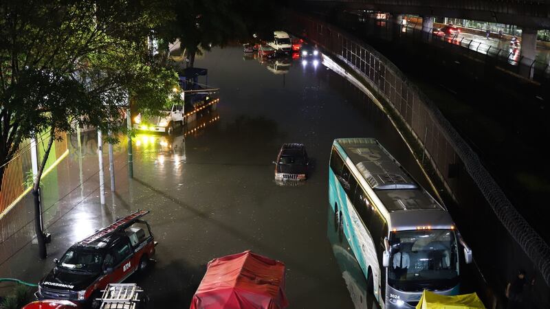 CDMX: Activan triple alerta por lluvias intensas para la noche de este martes