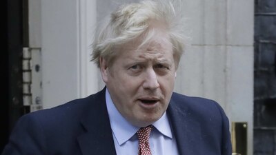 El primero ministro británico aseguró que continuará con sus labores a través de videoconferencias