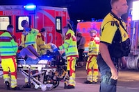 Furgoneta embiste a multitud durante evento LGBTIQ+ en Berlín; hay 1 muerto y varios heridos