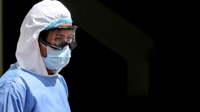 De acuerdo con la Secretaría de Salud, en el país hay 33,489 casos activos estimados