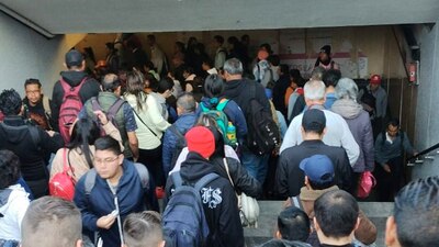 Usuarios reportan aglomeraciones en las líneas