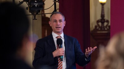 El subsecretario aseguró que no fue su intención ofender a la legisladora