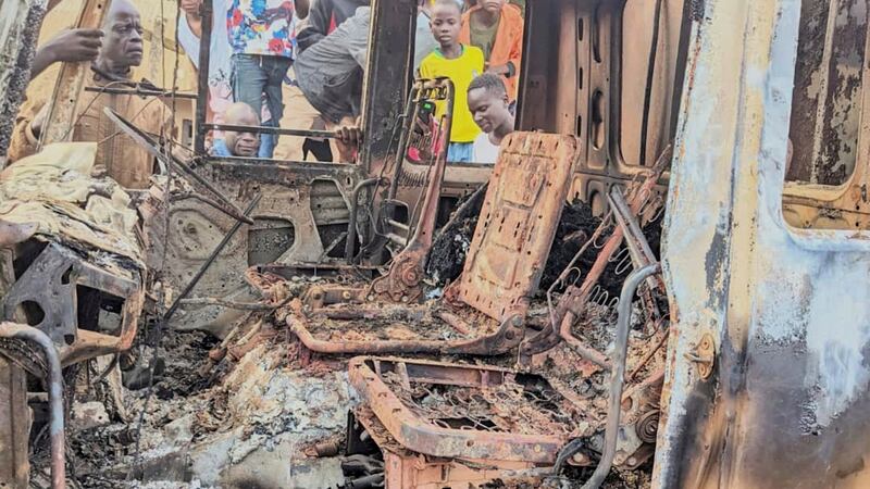 Sube a 34 el número de muertos tras ataque de grupo rebelde a iglesia católica en el Congo